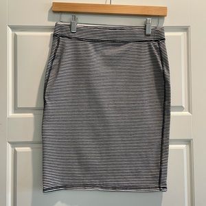 Old Navy Fitted Skirt